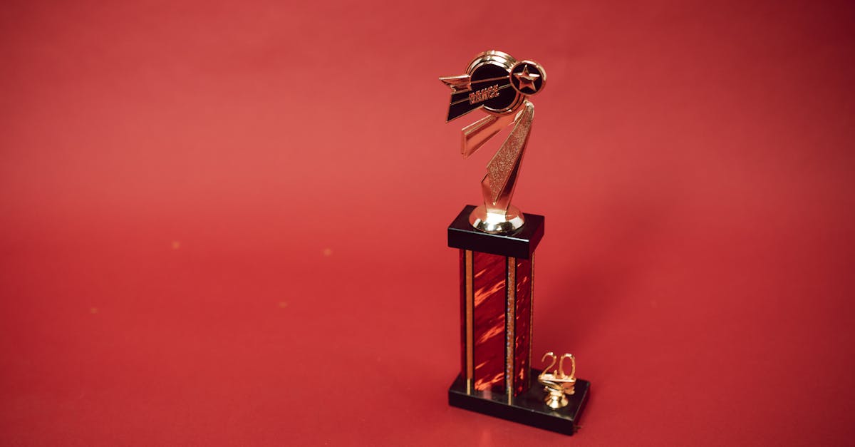 découvrez nos conseils et stratégies pour réussir votre tournoi de fléchettes et devenir un champion incontesté.