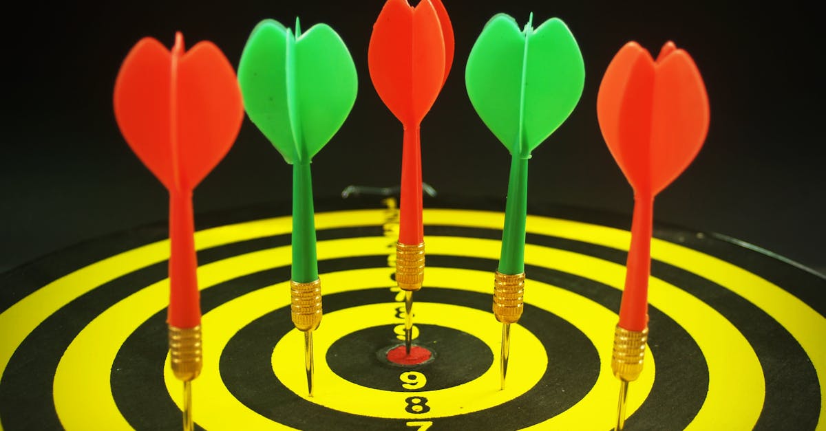 découvrez tout sur le jeu de fléchettes : règles, techniques, conseils et équipements pour devenir un expert du darts.