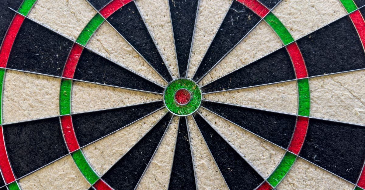 découvrez woodpecker darts, la marque incontournable de fléchettes alliant précision et qualité pour des parties inoubliables.