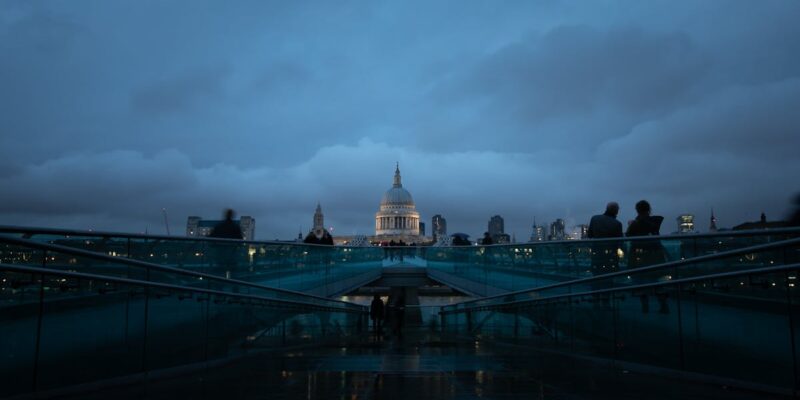 Championnat du monde de fléchettes à Londres : horaires et chaînes TV pour ne rien manquer de l&rsquo;événement