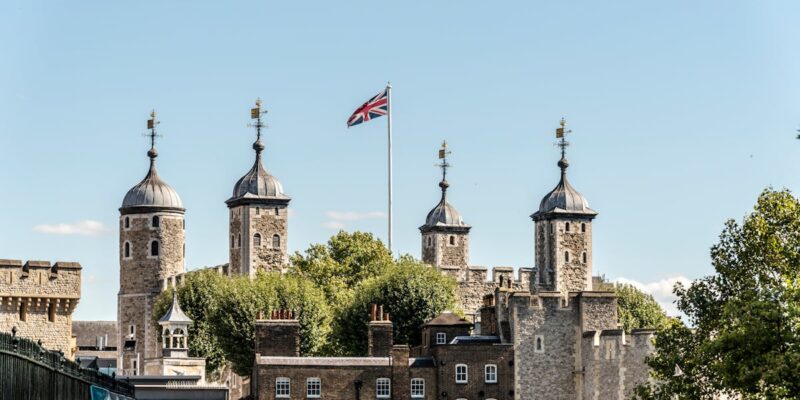 Mondiaux de fléchettes à Londres : l’Alexandra Palace transformé en fête foraine délirante