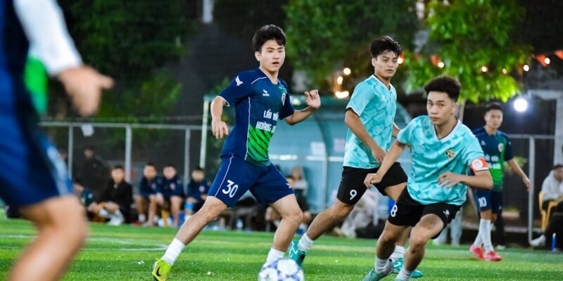 Championnats du Monde de fléchettes: l&rsquo;invasion de guêpes perturbe la compétition, un joueur arrive armé d&rsquo;insecticide